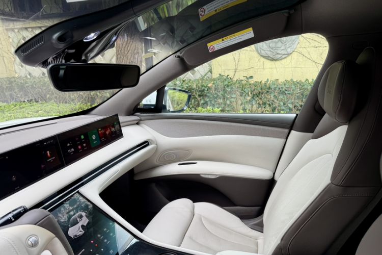 Used IM LS7 2023 90 kWh Elite Rear-Drive Version