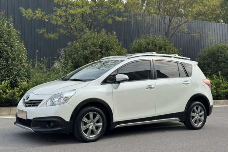 Used Toyota Verso 2015 180E CVT Crossover Edition