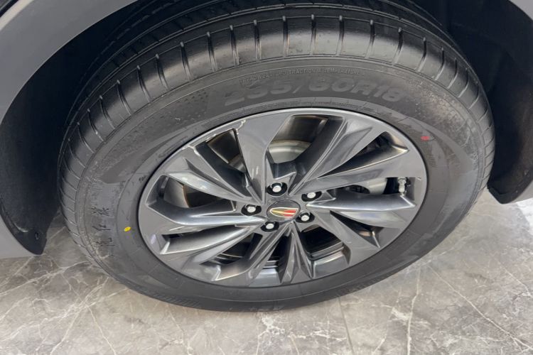 Used Hongqi HS5 2025 2.0T Two-Wheel Drive Flagship Pro Edition
