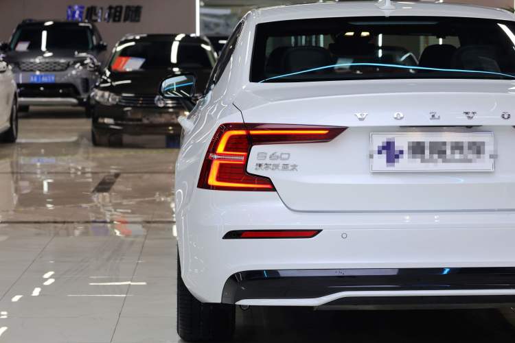 Used Volvo S60 2025 B5 Zhiya Sport Edition