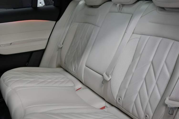 Used Nio ES6 2025 75 kWh Interior 8