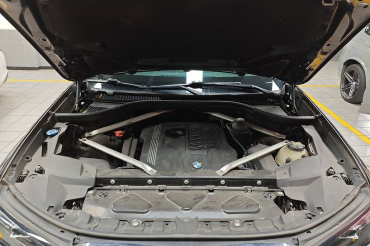 Used BMW X7 2020 xDrive40i Luxury Package with Leading Features