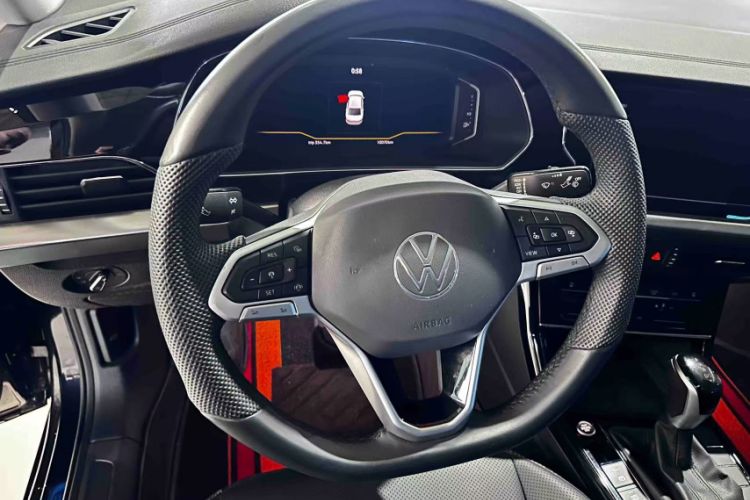 Used Volkswagen Passat 2025 Outstanding Model 330TSI Starry Elite Edition Interior 3