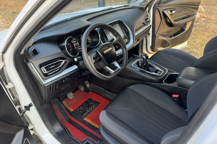 Used JETOUR X70M 2022 1.5T Manual Advanced Partner 7-Seater
