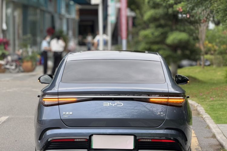 Used BYD Seal 2024 HONOR Edition DM-i 1.5L 121km Luxury Model Exterior 6
