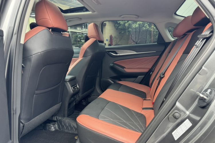 Used Changan Eado 2023 Changan Edition PLUS Blue Whale NE 1.4T GDI DCT Prestige Version
