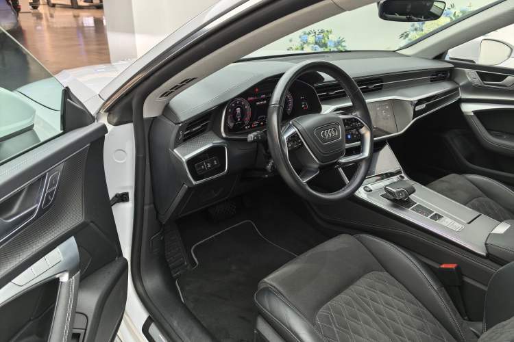 Used Audi A7L 2024 45 TFSI quattro Luxury Edition
