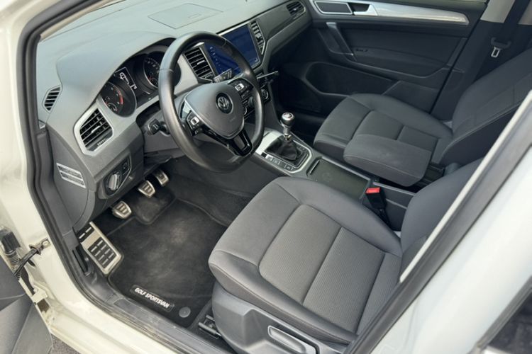 Used Volkswagen Golf Sportsvan 2016 230TSI Manual Entry-Level Trim