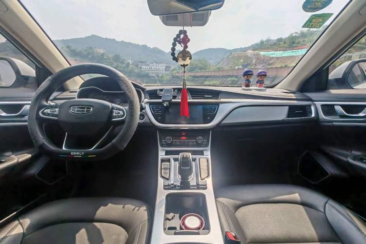 Used Geely Auto Emgrand GL 2019 1.5T DCT Elite Smart Edition Interior 3