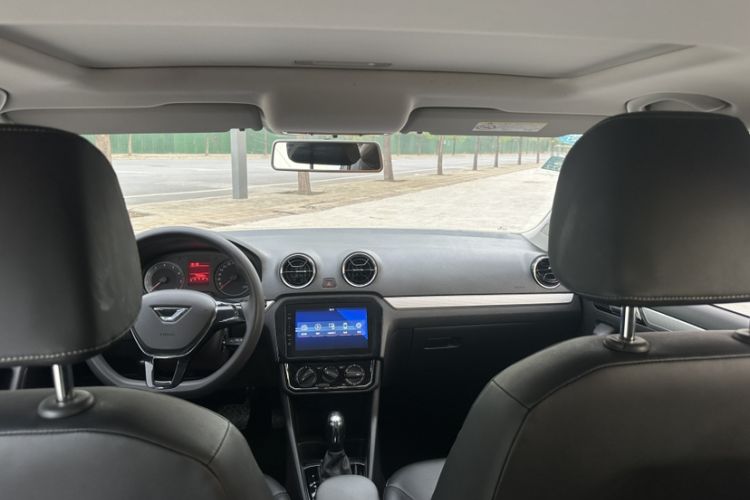 Used Jetta VA3 2019 1.5L Automatic Enjoyment Edition Interior 3