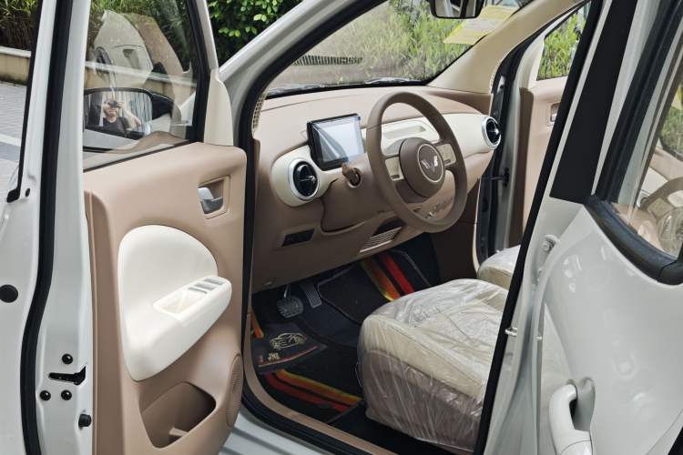 Used Wuling Hongguang MINIEV 2025 Four-Door Version Advanced Edition