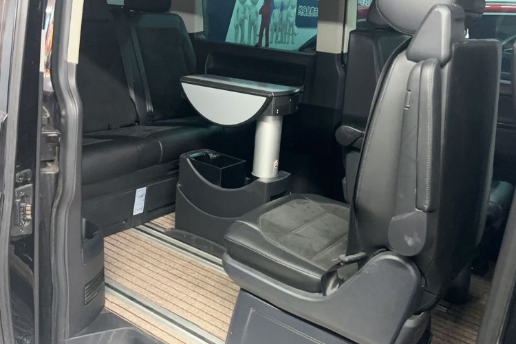 Used Volkswagen Multivan 2018 2.0 TSI Two-Wheel-Drive Luxury Edition 7 Seats
