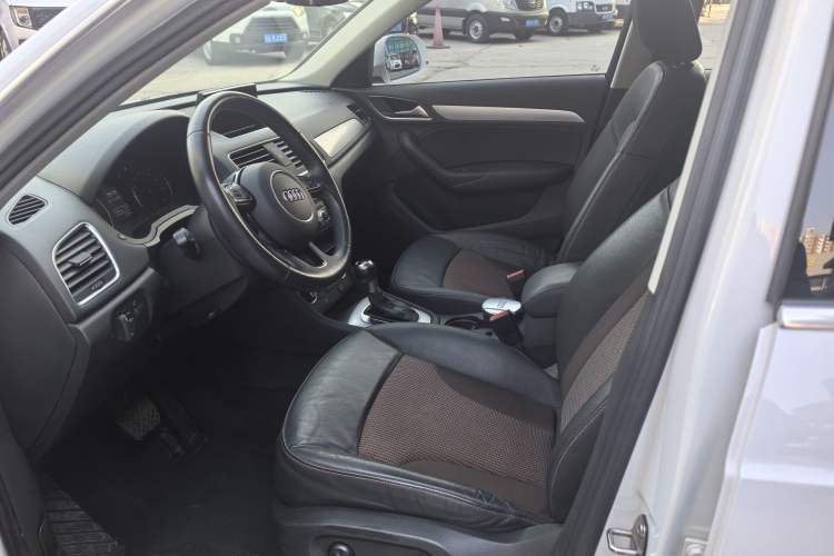 Used Audi Q3 2017 35 TFSI Fashion Model
