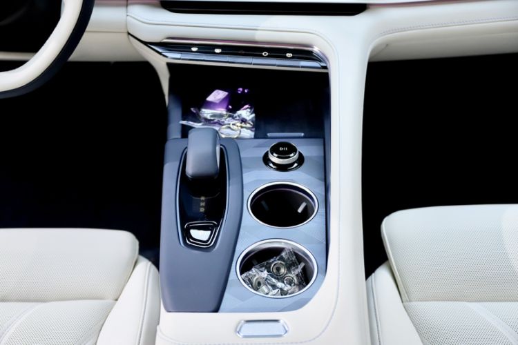 Used Zeekr 001 2026 95° All-Wheel-Drive Max Edition Interior 5