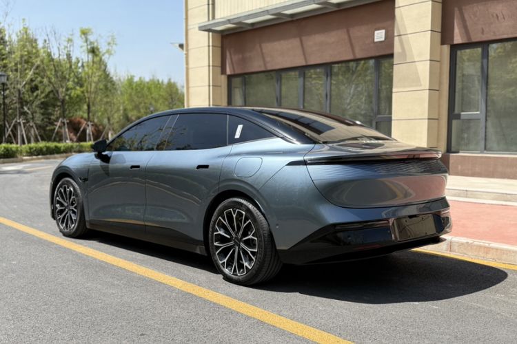 Used Zeekr 007 2024 Rear-Drive Enhanced Version 75 kWh Exterior 5