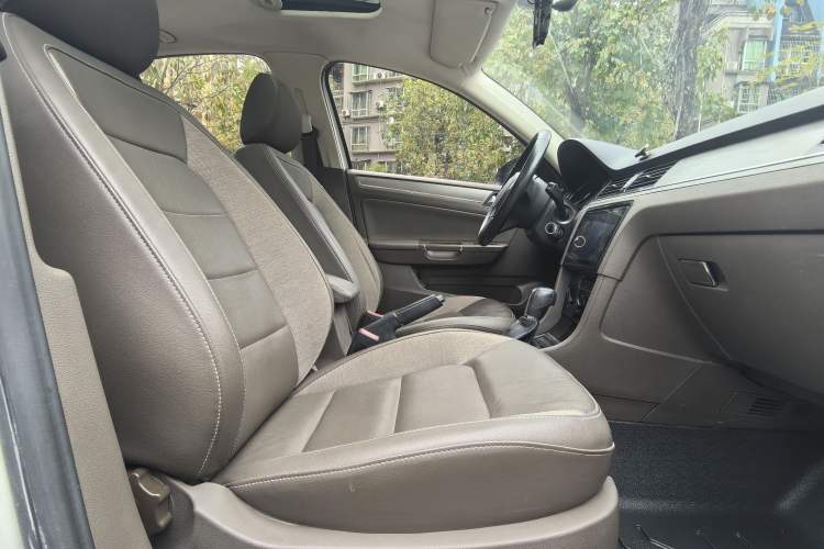 Used Volkswagen Bora 2014 1.6L Automatic Comfort Model
