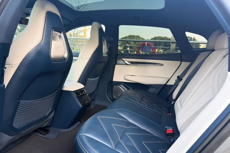 Used Zeekr 001 2022 Ultra-Long Range Dual-Motor YOU Version