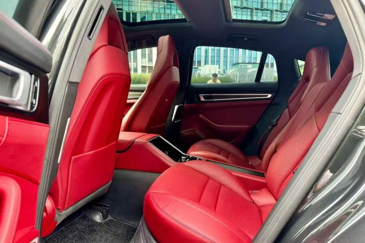 Used Porsche Panamera 2023 Facelifted Panamera 2.9T Platinum Edition