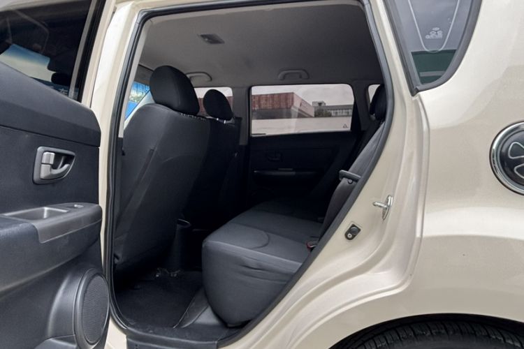 Used Kia Soul 2013 1.6L AT GL
