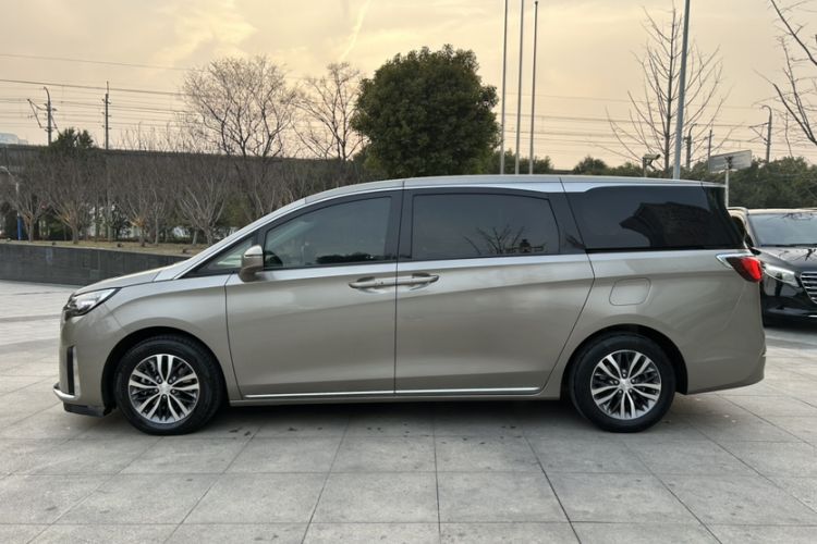 Used Buick GL8 2023 ES Lu Zun Comfort Model