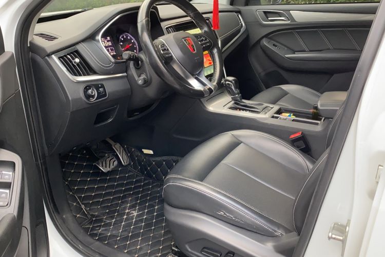 Used Roewe RX5 2016 20T Two-Wheel Drive Automatic Internet Smart Edition