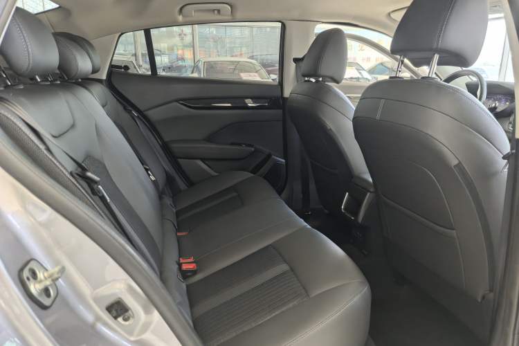 Used Dongfeng Aeolus Yixuan 2020 200T Manual Ignition Edition
