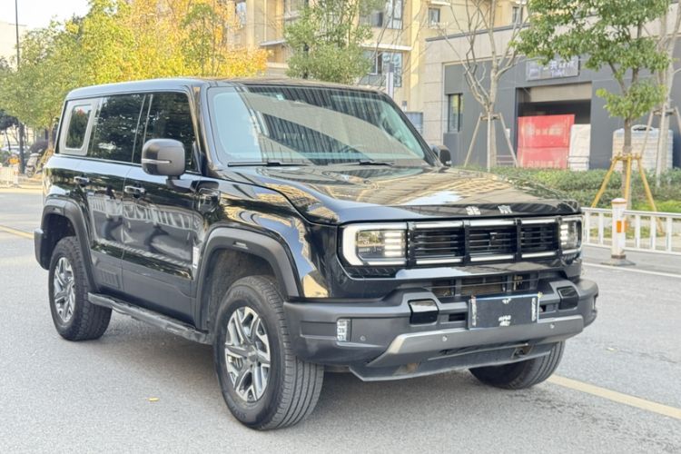 Used BAIC Off-Road BJ40 2024 2.0T All-New Urban Hunter Edition Chivalrous Style