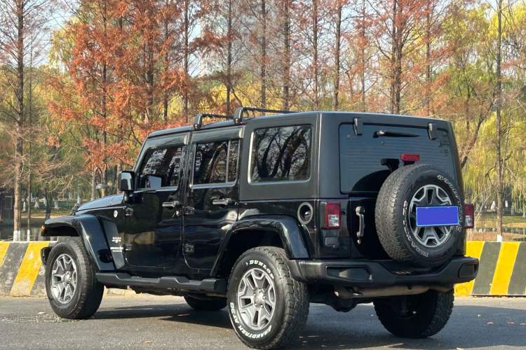 Used Jeep Wrangler 2017 3.0L Sahara Four-Door Comfort Edition