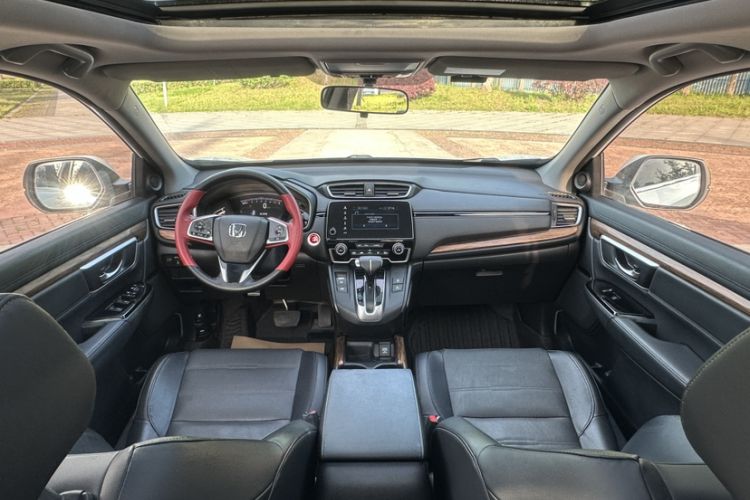 Used Honda CR-V 2017 240TURBO CVT Front-Wheel Drive Fashion Edition