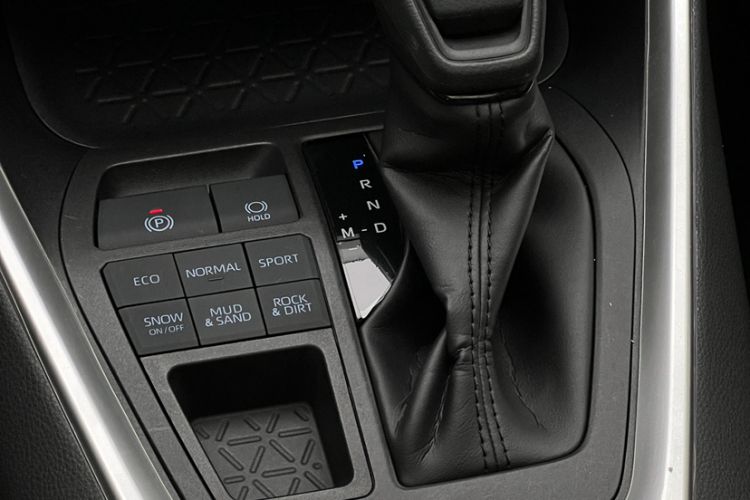 Used Toyota RAV4 2020 2.0L CVT 4x4 Trend Edition Interior 7