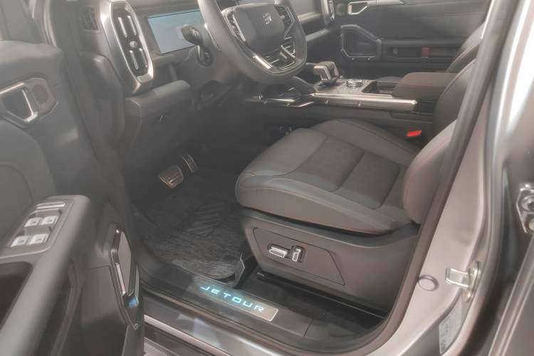 Used JETOUR Traveler 2023 2.0T All-Wheel-Drive CrossPRO