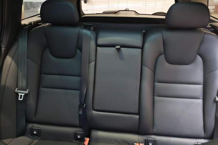 Used Volvo V60 2022 B5 Zhiyuan Luxury Edition Interior 3
