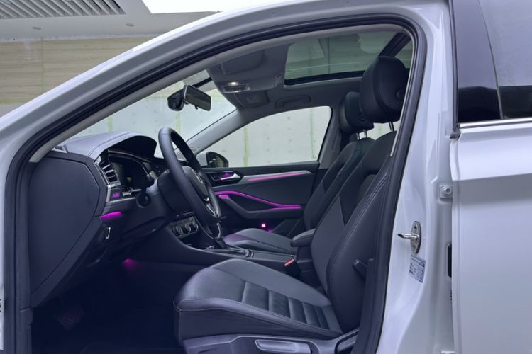 Used Volkswagen Sagitar 2021 280TSI DSG Excellence Edition Interior 8