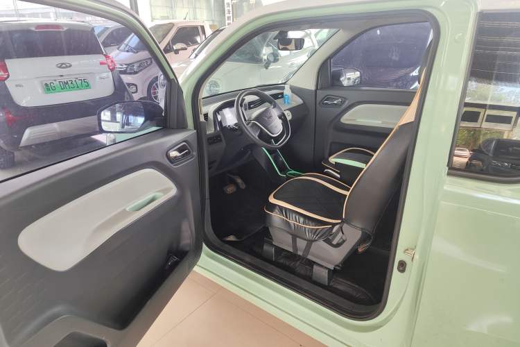 Used Wuling Hongguang MINIEV 2022 Macaron Premium Model – Lithium Ternary Battery