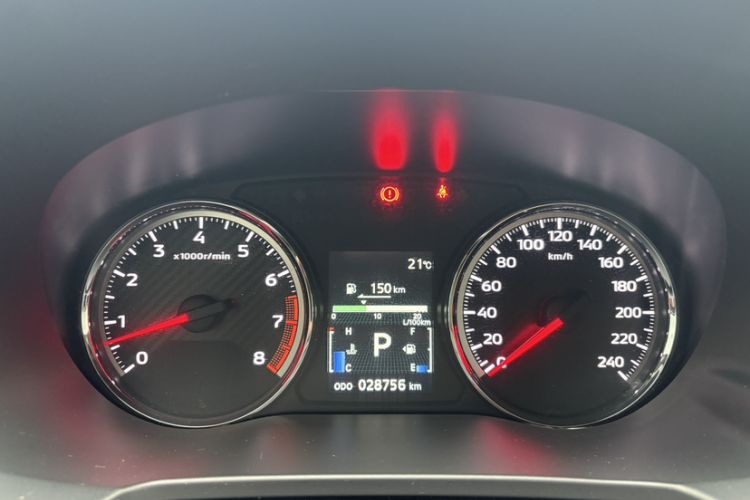 Used Mitsubishi ASX 2020 2.0L CVT Smart Edition Odometer Close Up