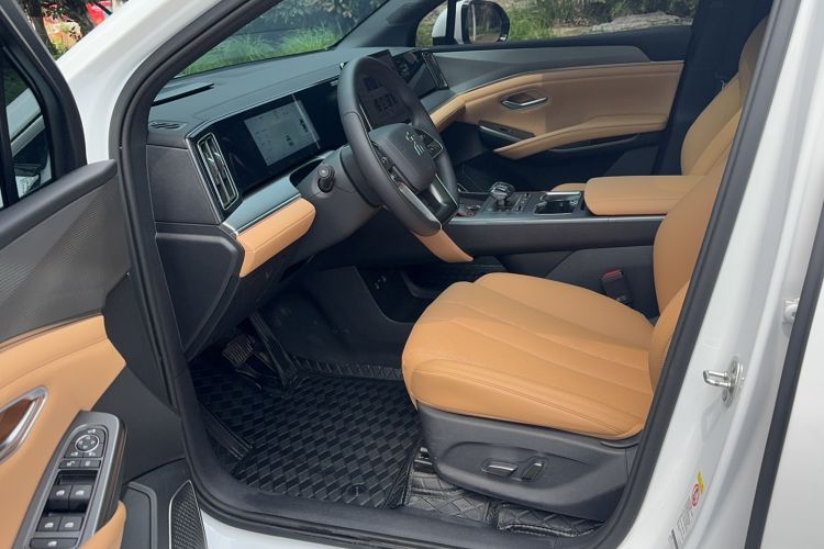 Used BYD Song L DM-i 2024 112 km Leading Edition Driver Seat