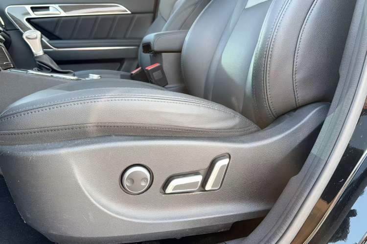 Used Haval H6 Coupe 2015 Blue Label 2.0T Automatic Two-Wheel Drive Prestige Model
