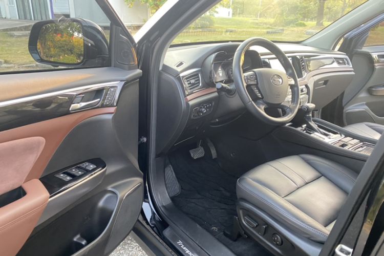 Used GAC Trumpchi GS8 2019 390T Two-Wheel Drive Luxury Smart Connectivity Version (7 Seats)