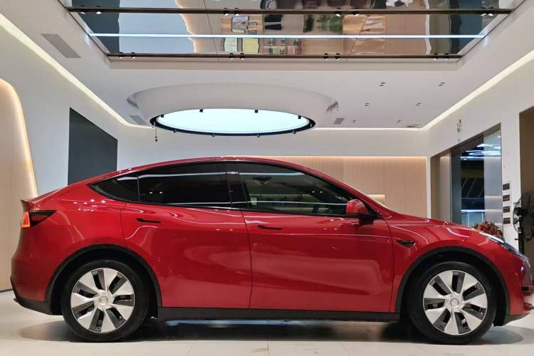 Used Tesla Model Y 2022 Rear-Wheel-Drive Version