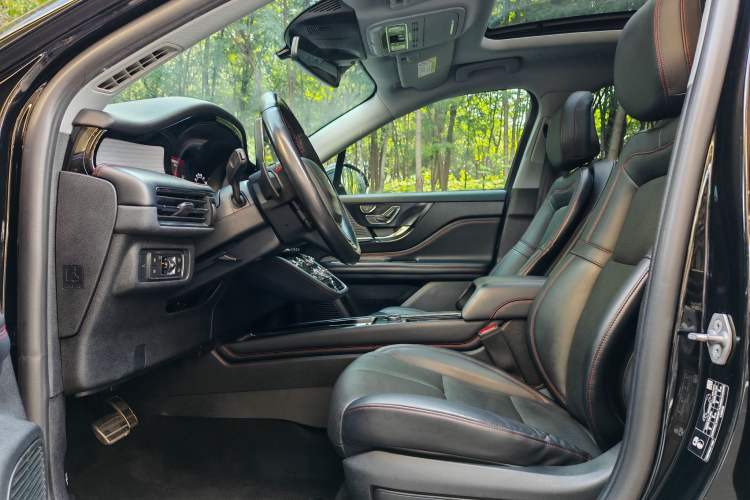 Used Lincoln Corsair 2020 2.0T Two-Wheel-Drive Black Knight Limited Edition