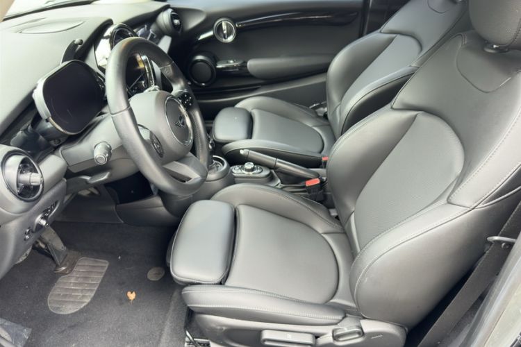 Used MINI MINI 2022 1.5T COOPER Classic Edition