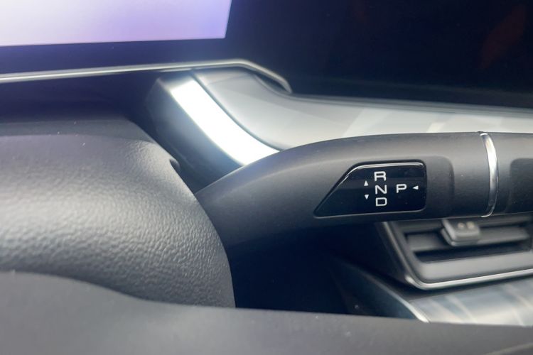 Used Haval XY 2022 1.5T Smart Edition Gear Lever