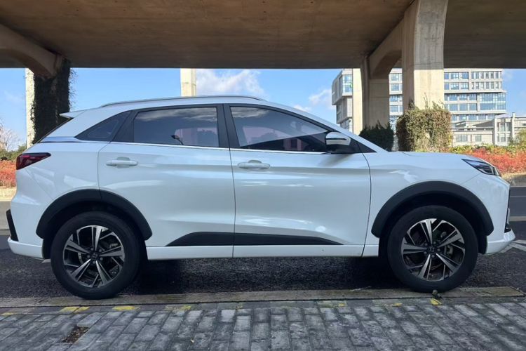 Used SOL QX 2021 300T DCT Deluxe Smart Connectivity Version