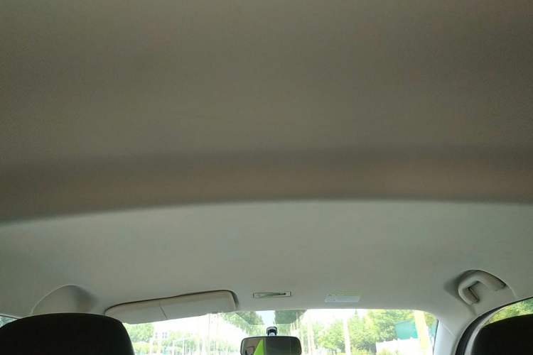 Used Roewe Clever 2021 302 km New Four-Seater Super-Efficient Version