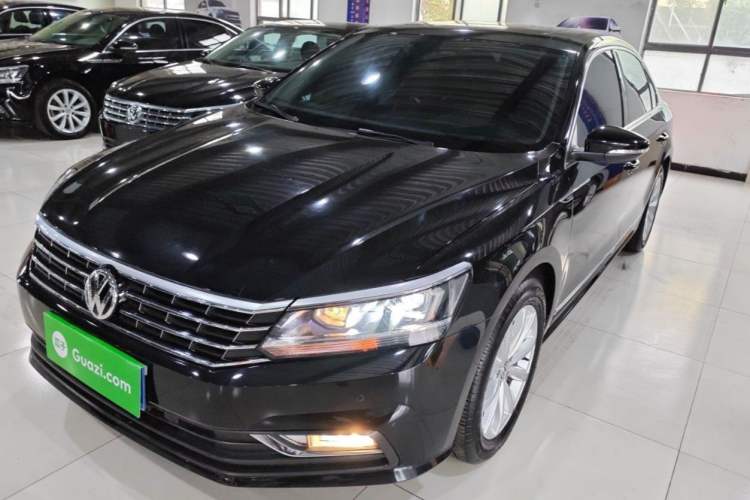 Used Volkswagen Passat 2017 330TSI DSG Luxury Edition
