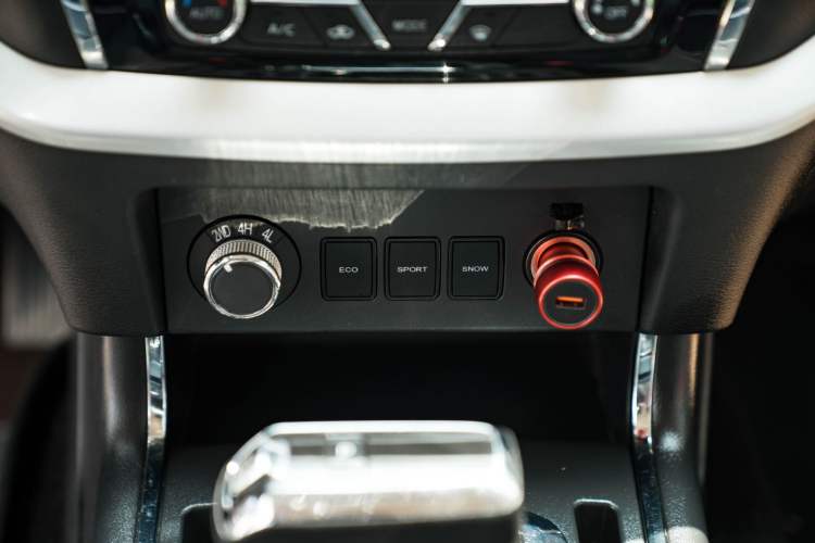 Used Dongfeng Ruichi 6 2020 2.3T Automatic All-Wheel-Drive Diesel Off-Road Version M9T
