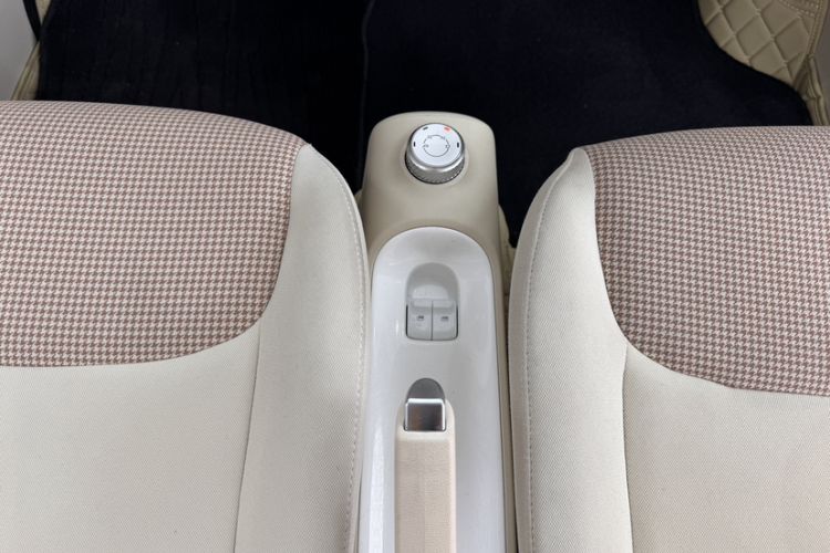 Used Wuling Hongguang MINIEV 2024 3rd Generation 215km Youth Edition Gear Lever