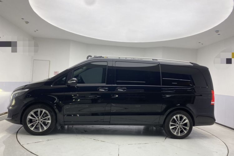 Used Mercedes-Benz V-Class 2022 V 260 Avantgarde Edition