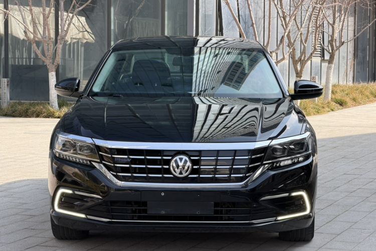 Used Volkswagen Passat New Energy 2020 430 PHEV Hybrid Luxury Edition China VI Standard Exterior 1