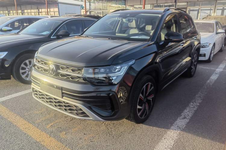 Used Volkswagen Tharu 2023 300TSI Two-Wheel-Drive Full Moon Edition